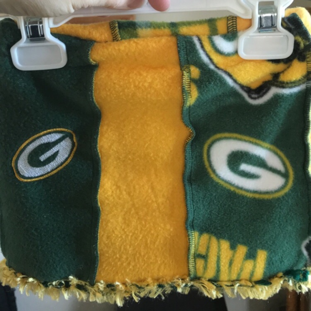 Handmade fleece skirt 2/3